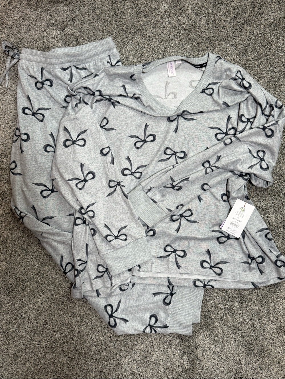 Cozy Bow-Print Long Sleeve Pajama Set - Grey - Picture 4 of 6